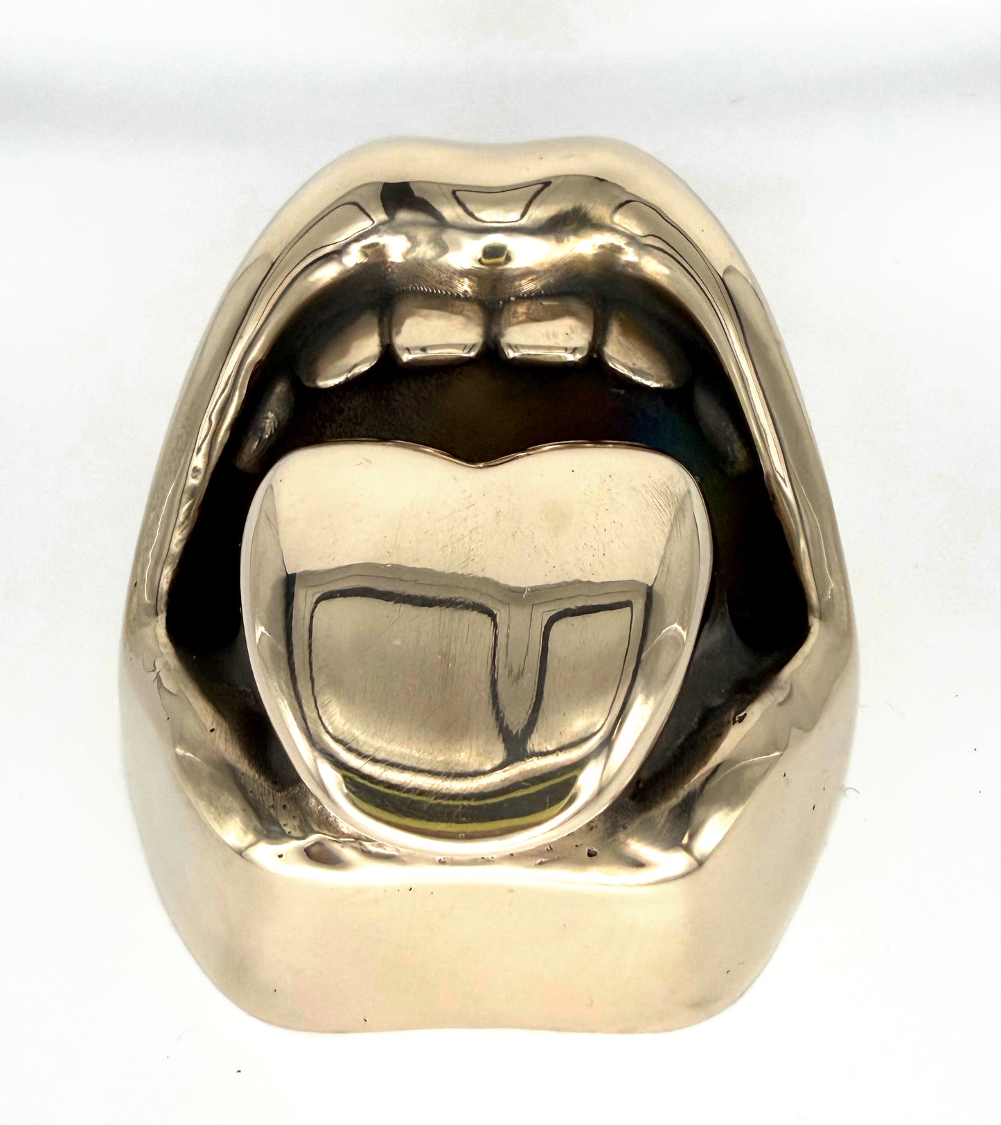 Open Wide Ashtray